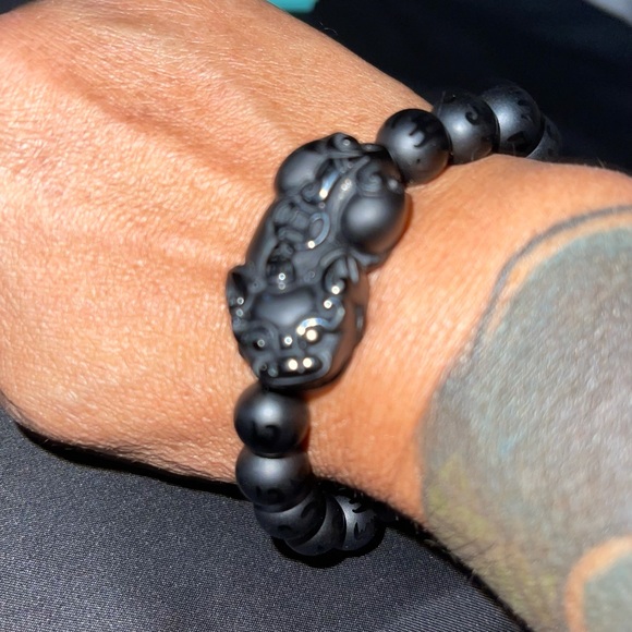 Women’s Conscious Item - Picture 7 of 9